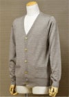 【Men's】EXTRA FINE MERINO WOOL V CARDIGAN / taupe（メンズ エクストラファインメリノウール　Vカーディガン / トープ）