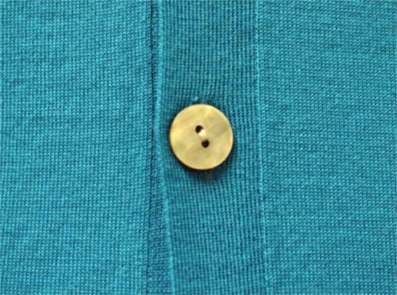 Men's】EXTRA FINE MERINO WOOL V CARDIGAN / peacock（メンズ エクストラファインメリノウール　Vカーディガン / ピーコック）