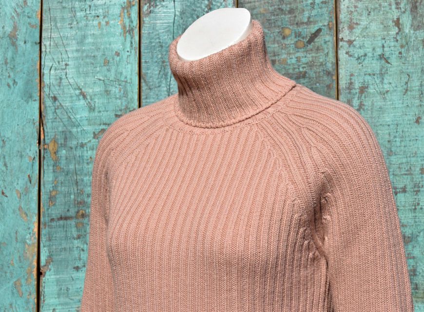 ゼニアバルファ社キャッシュウール＿袖口配色タートルセーター／　スモークピンク